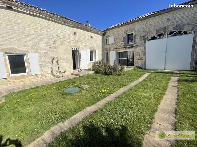 Maison vente à Confolens, Ranville-breuillaud