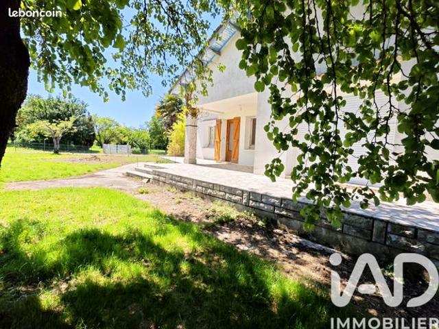 Maison vente à Saint-Jean-d'Angély, Cherbonnières