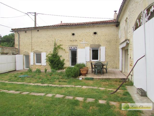 Maison vente à Breuillaud, Ranville-Breuillaud