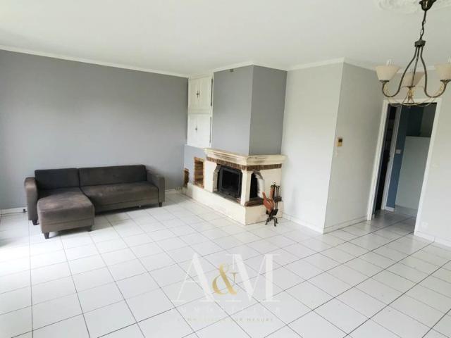 Maison vente à Le Moulin, Tresses