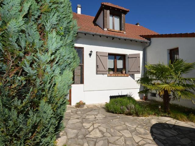 Maison vente à Palaiseau, Sainte-geneviève-des-bois