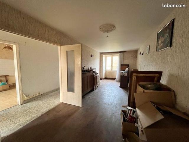 Maison vente à Rochechouart, Les Salles-lavauguyon