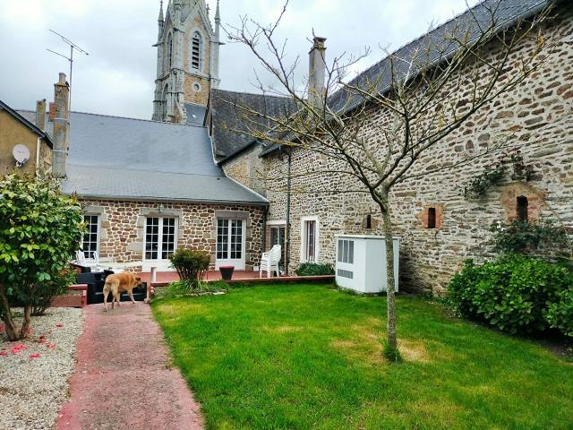 Maison vente à Mayenne, Courcité