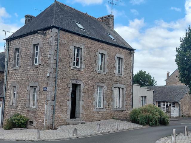 Maison vente à Kerlédec, Saint-Nicolas-du-Pélem