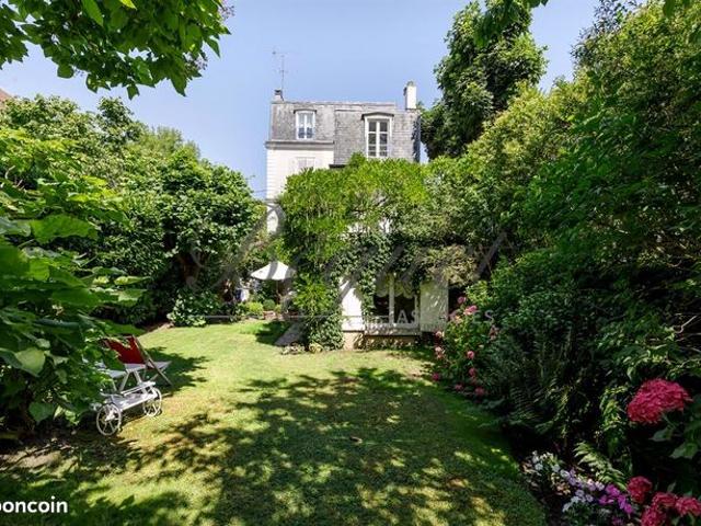 Maison vente à Sèvres