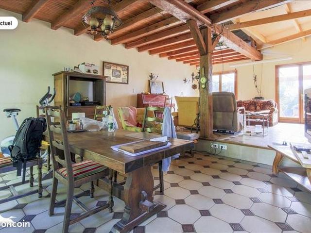 Maison vente à Saint-Germain-en-Laye, Maule