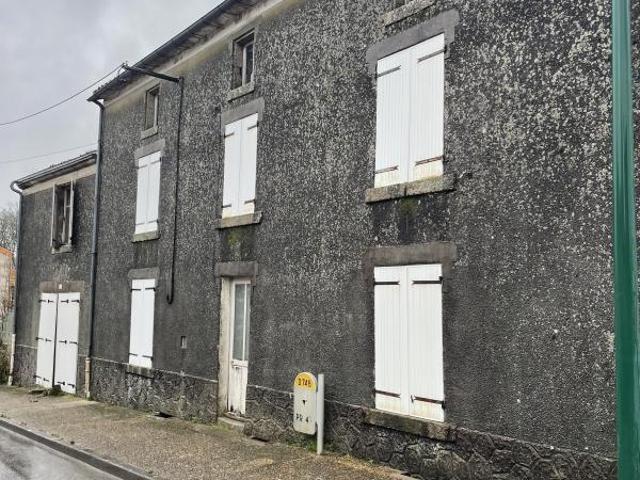 Maison vente à Bressuire, Neuvy-bouin