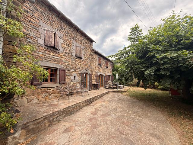 Maison vente à Saint-Flour, Auvergne-Rhône-Alpes