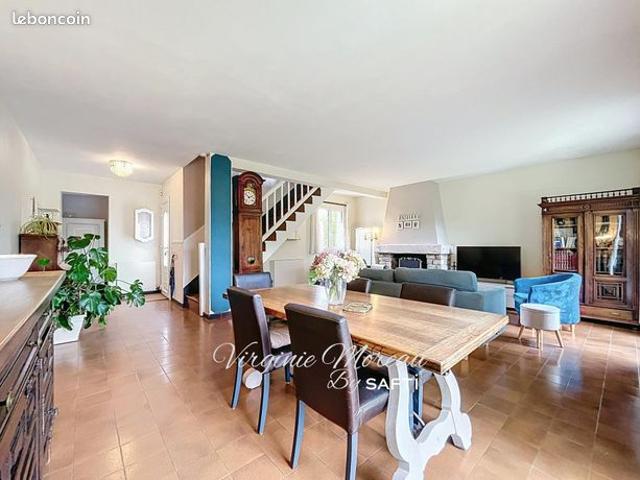 Maison vente à Évry, Echarcon