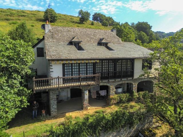 Maison vente à Aurillac, Vieillevie
