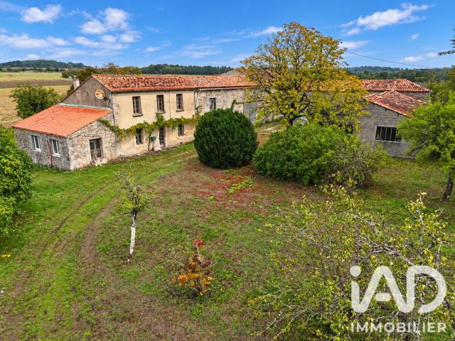 Maison vente à Magnac-Lavalette-Villars, Magnac-lès-Gardes