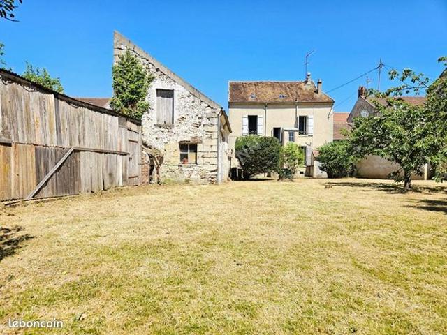Maison vente à Pontoise, Marines