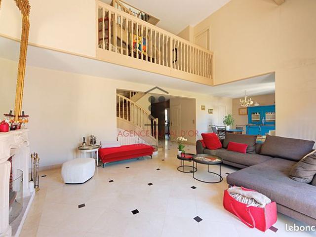 Maison vente à Nanterre, Rueil-malmaison