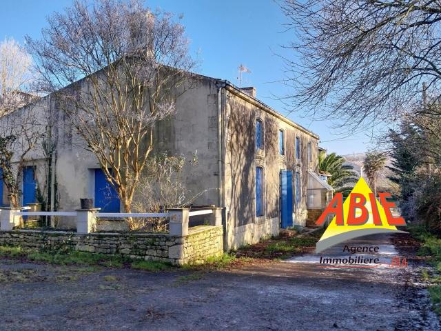 Maison vente à Villeneuve, Saint-Hilaire-des-Loges