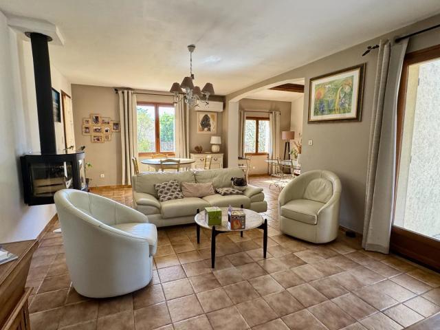 Maison vente à Arrondissement de Toulon, Solliès-pont