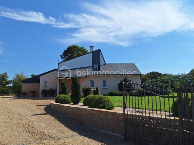 Maison vente à Mayenne, Commer