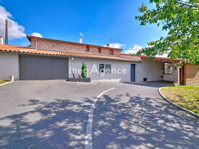Maison vente à La Roche-sur-Yon, Mortagne-sur-sèvre