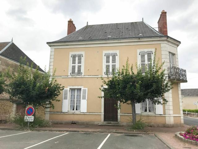 Maison vente à La Flèche, Luché-pringé