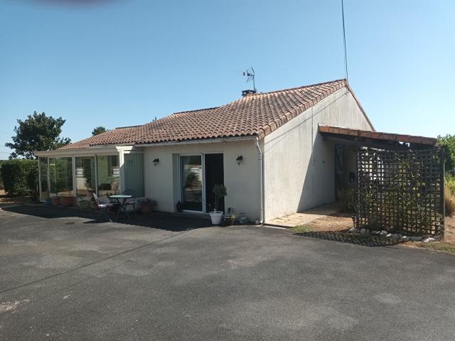 Maison vente à Niort, Limalonges