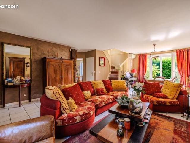 Maison vente à Rambouillet, Elancourt