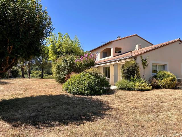 Maison vente à Poitiers, Saint-benoît