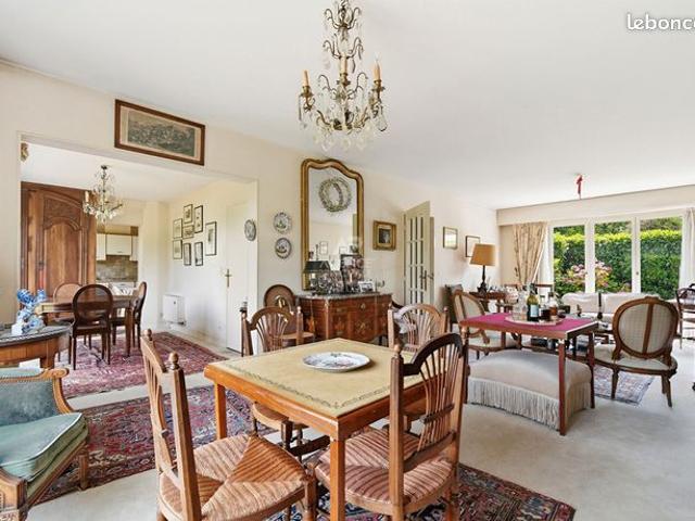 Maison vente à Saint-Germain-en-Laye, Saint-germain-en-laye