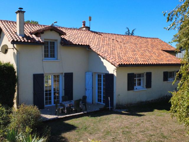 Maison vente à La Carte Pinsonnette, Usson-du-Poitou