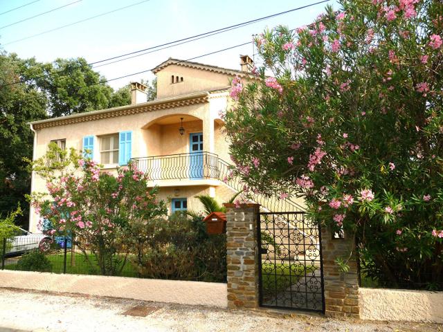Maison vente à Arrondissement de Toulon, La Londe-les-maures