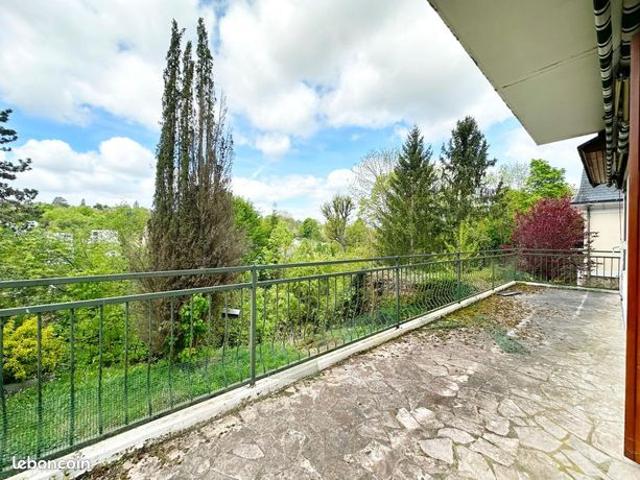 Maison vente à Saint-Germain-en-Laye, Le Pecq