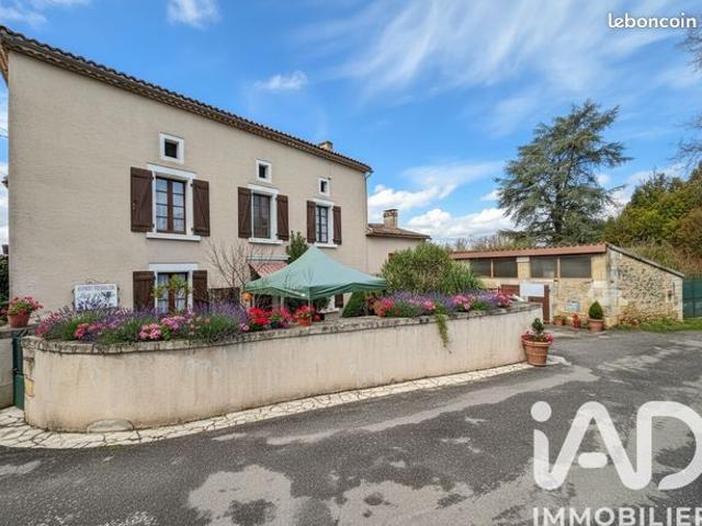 Maison vente à Angoulême, Bouëx