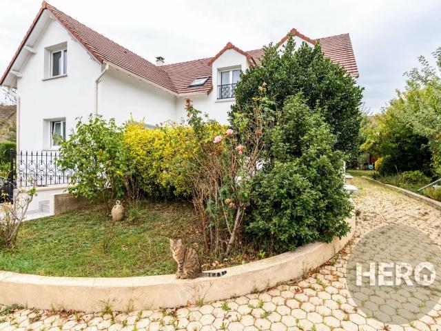 Maison vente à Versailles, Plaisir