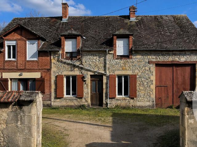 Maison vente à La Guerche-sur-l'Aubois, Cher