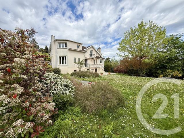 Maison vente à Saint-Germain-en-Laye, Saint-germain-en-laye