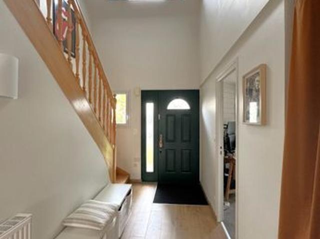 Maison vente à Laval, L'huisserie