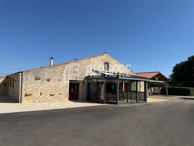 Maison vente à Fontenay-le-Comte, Sainte-gemme-la-plaine