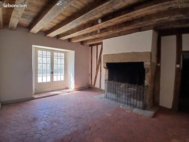 Maison vente à Rochechouart, Les Salles-lavauguyon