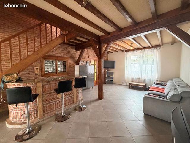 Maison vente à La Chapelle-d'Armentières, Nord