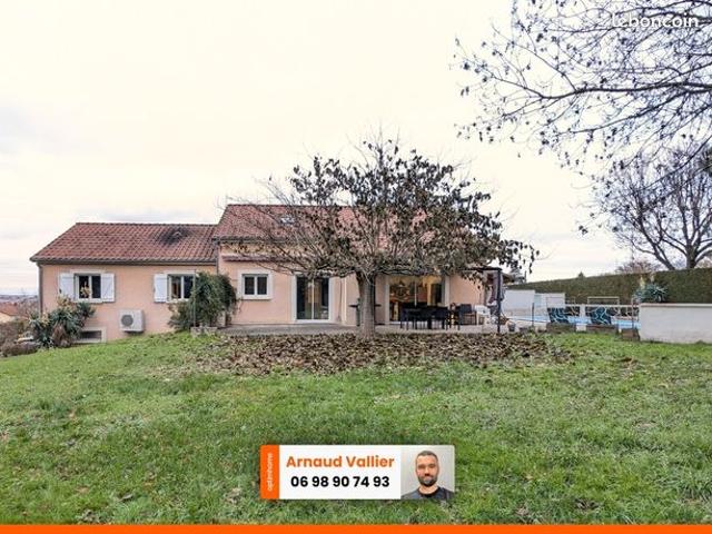 Maison vente à Roanne, Commelle-vernay