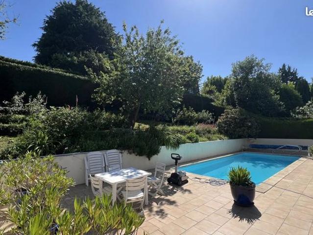 Maison vente à Versailles, Plaisir
