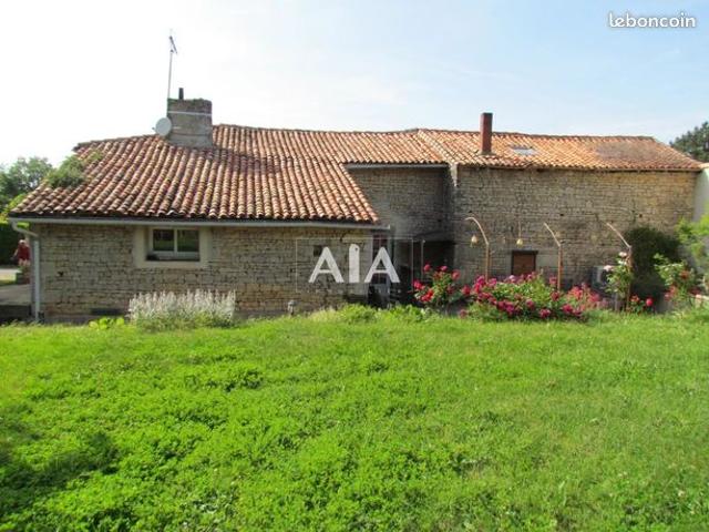 Maison vente à Confolens, Nanteuil-en-vallée