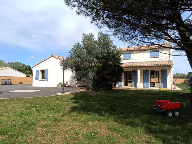 Maison vente à Niort, Germond-rouvre