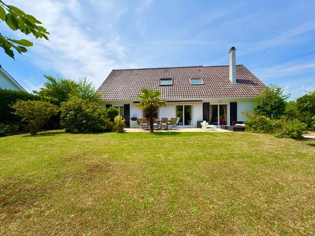 Maison vente à Versailles, Plaisir