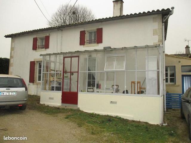 Maison vente à Azay-le-Brûlé, Deux-Sèvres