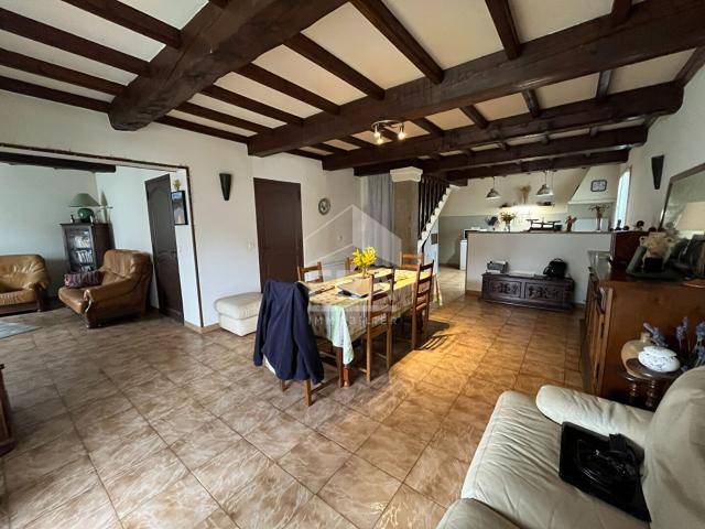 Maison vente à Arles, Noves
