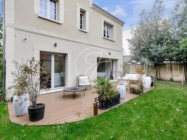 Maison vente à Saint-Germain-en-Laye, Le Vésinet