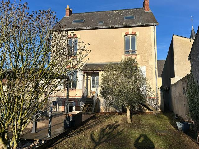 Maison vente à La Flèche, Mézeray