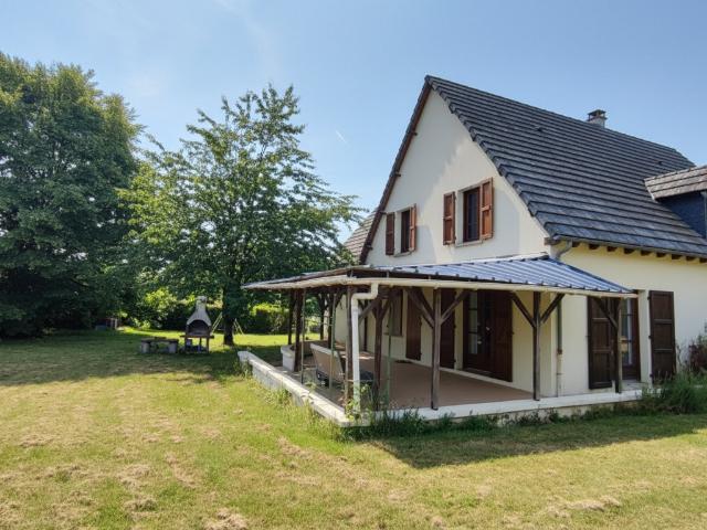 Maison vente à Mauriac, Arches