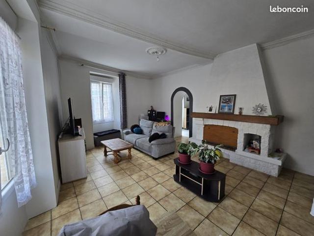 Maison vente à La Flèche, Auvers-le-hamon