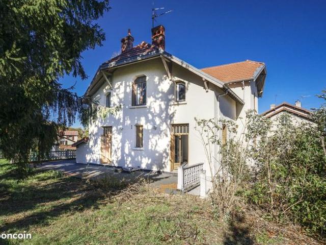 Maison vente à Saint-Étienne, Roche-la-molière