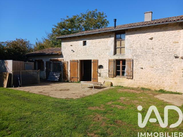 Maison vente à Montmorillon, Champagné-saint-hilaire